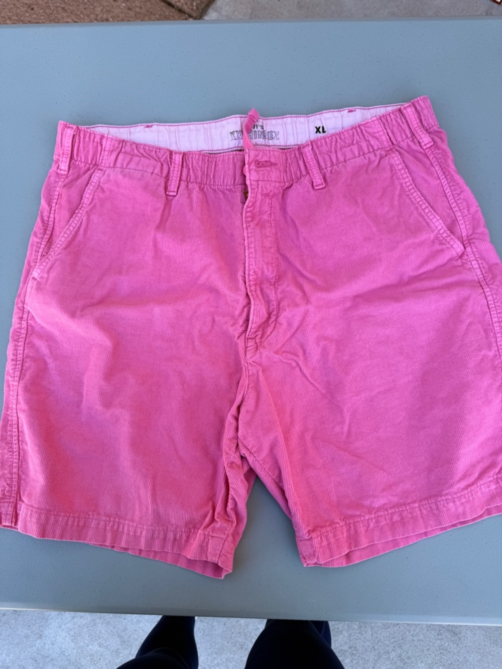 Levi's Men's Bright Pink Flat Front Cotton Shorts